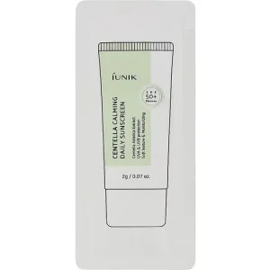 IUNIK Centella Calming Daily Sunscreen SPF 50+ PA++++ (SAMPLE) – Napvédő Krém 1,5ml (SAMPLE) Bestseller