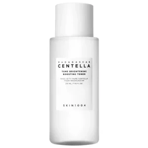 Ne maradj le SKIN1004 Madagascar Centella Tone Brightening Boosting Toner - Világosító Arctoner Centellával 210ml