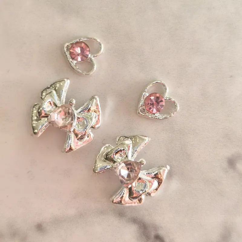 Árcsökkenés Luxory Pink Diamond Charm 4db Masni 3