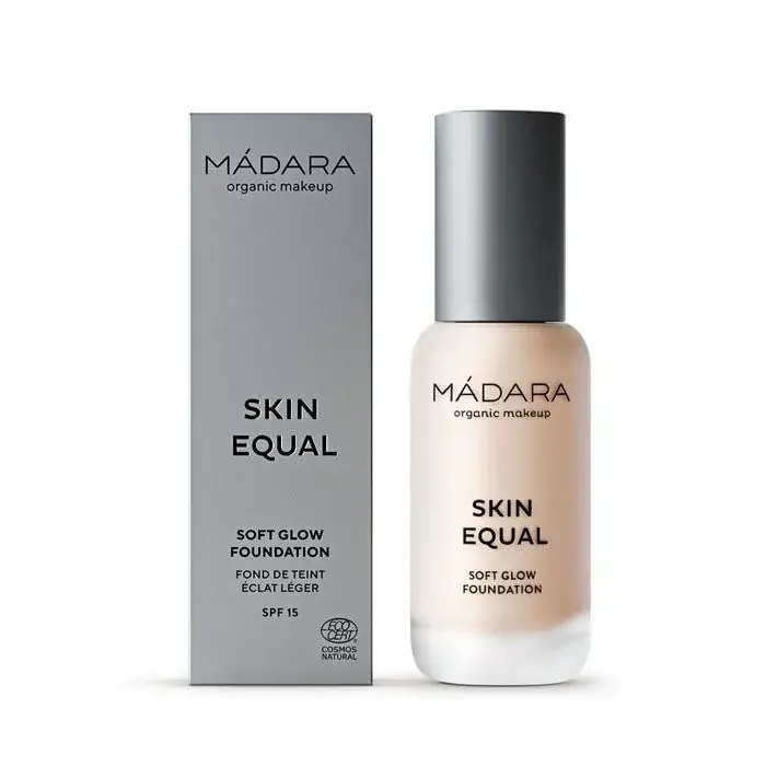 Szezonális akció MÁDARA Soft Glow folyékony alapozó 10 Porcelain (30ml)