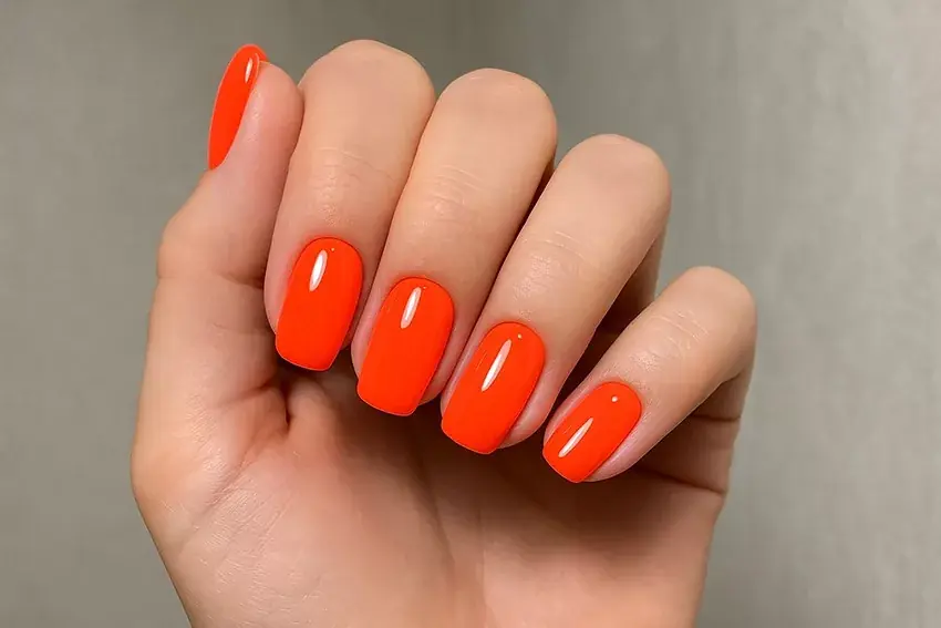 Phosphorescent gel polish 5ml 624 Apple red Alacsony ár